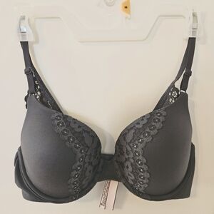 Victoria’s Secret Gray Lace Perfect Shape Model Push Up Bra Size 32D